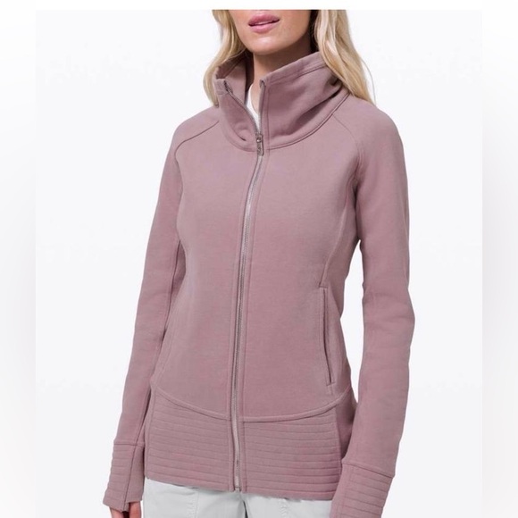 lululemon athletica Tops - Lululemon women’s Dusty Pink Radiant Jacket in size US 2
